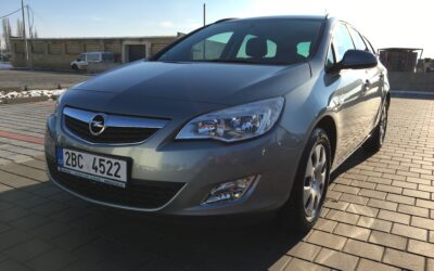 Opel Astra Kombi 1.4 74kW MT5 2011